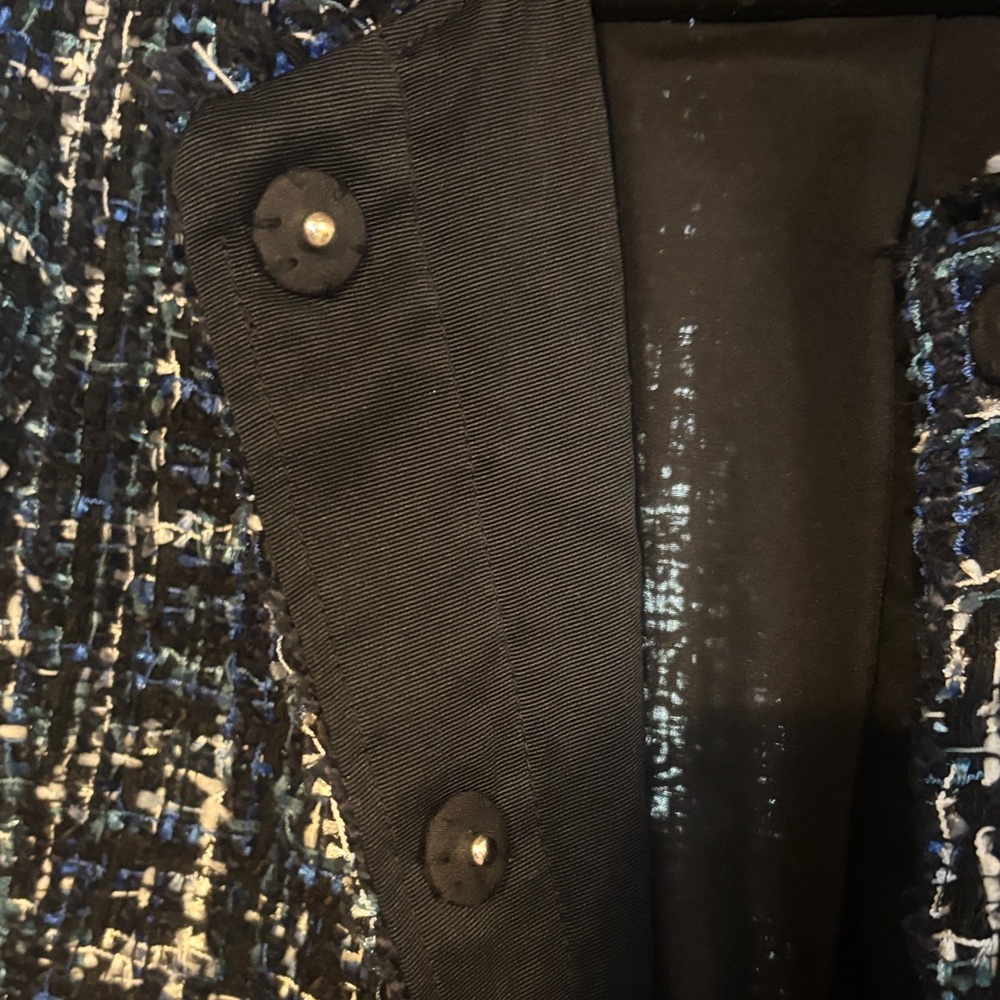 Ann Taylor Women's Black and Blue Textured Blazer - Picture 2 of 6